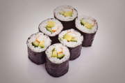 California maki with surimi, avocado and cucumber